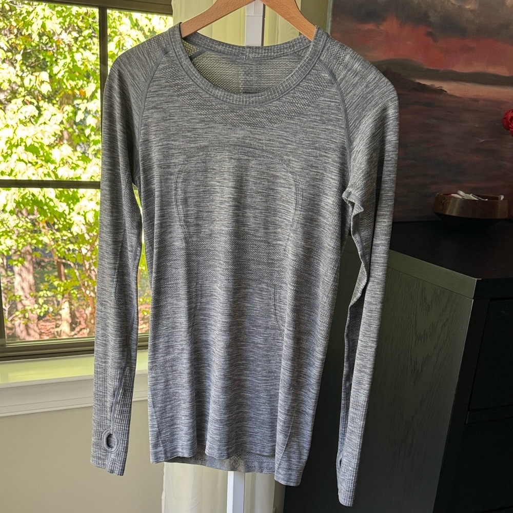 Lululemon swiftly long sleeve shirt in grey size 8